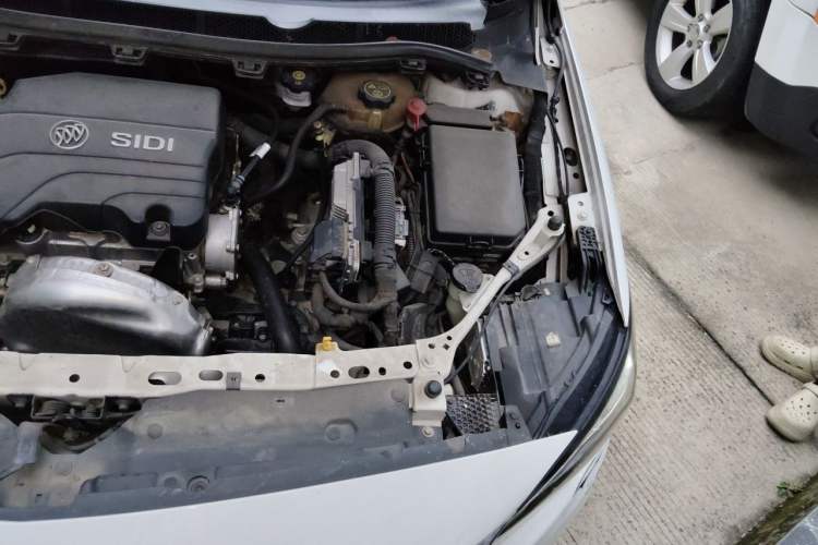 Used Buick Verano 2017 Sedan 15S Automatic Entry Model Engine Bay Left