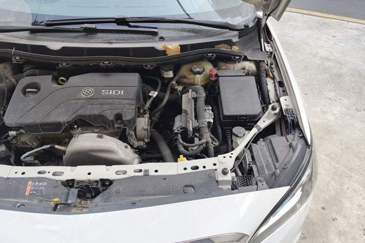 Used Buick Verano 2017 Sedan 15S Automatic Leading Model Engine Bay Left