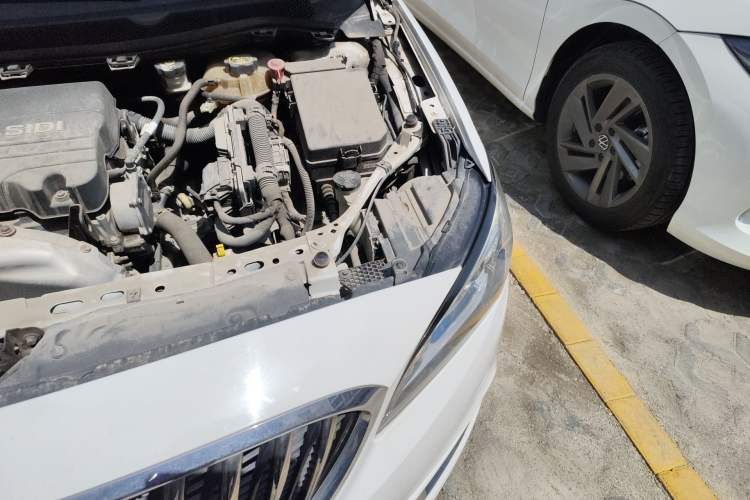 Used Buick Verano 2017 Sedan 15S Manual Entry-Level Model Engine Bay Left