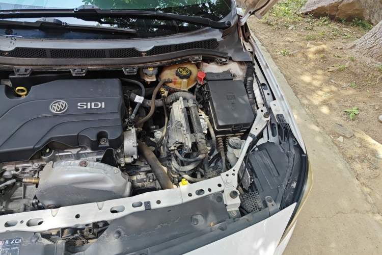 Used Buick Verano 2017 Sedan 15S Automatic Leading Model Engine Bay Left