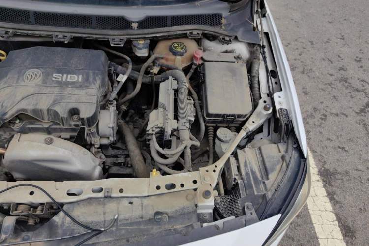 Used Buick Verano 2017 Sedan 15S Automatic Entry Model Engine Bay Left