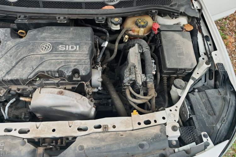 Used Buick Verano 2017 Sedan 15S Automatic Leading Model Engine Bay Left