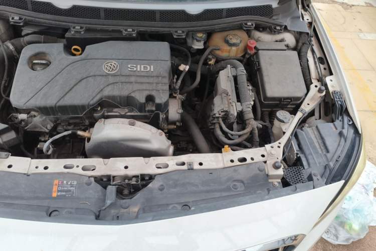 Used Buick Verano 2017 Sedan 15S Automatic Leading Model Engine Bay Left