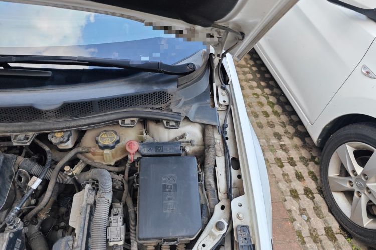 Used Buick Verano 2017 Sedan 15S Automatic Entry Model Engine Bay Left