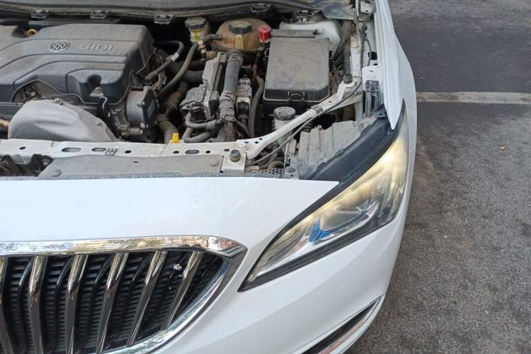 Used Buick Verano 2017 Sedan 15S Automatic Leading Model Engine Bay Left