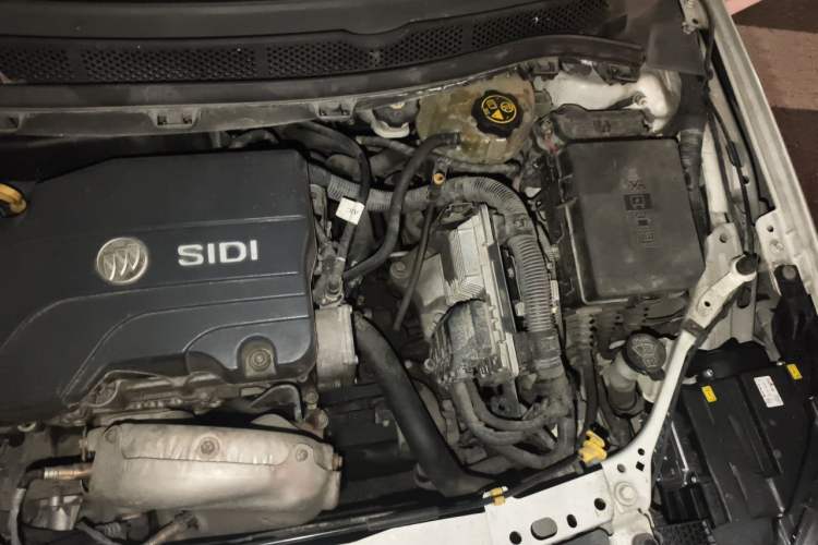 Used Buick Verano 2017 Sedan 15S Automatic Entry Model Engine Bay Left