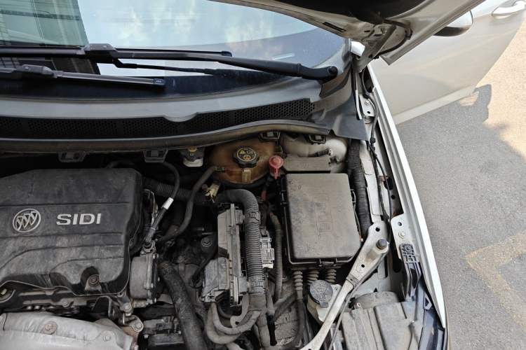 Used Buick Verano 2017 Sedan 15S Automatic Leading Model Engine Bay Left
