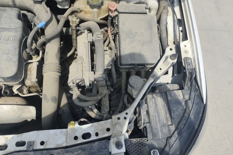 Used Buick Verano 2017 Sedan 20T Dual-Clutch Elite Model Engine Bay Left