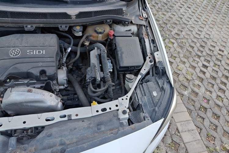 Used Buick Verano 2017 Sedan 15S Automatic Entry Model Engine Bay Left