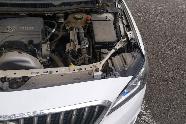 Used Buick Verano 2017 Sedan 15S Automatic Entry Model Engine Bay Left