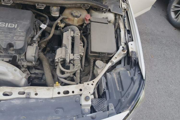 Used Buick Verano 2017 Sedan 15S Automatic Leading Model Engine Bay Left