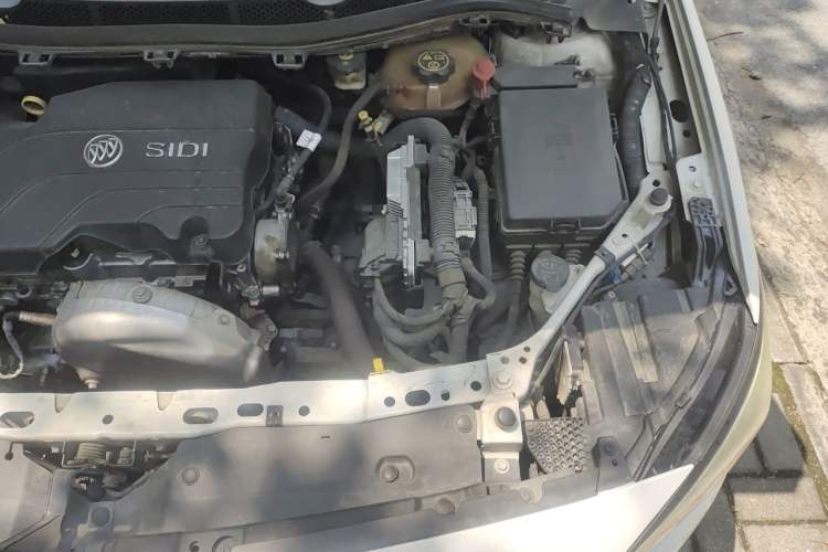 Used Buick Verano 2017 Sedan 15S Automatic Leading Model Engine Bay Left