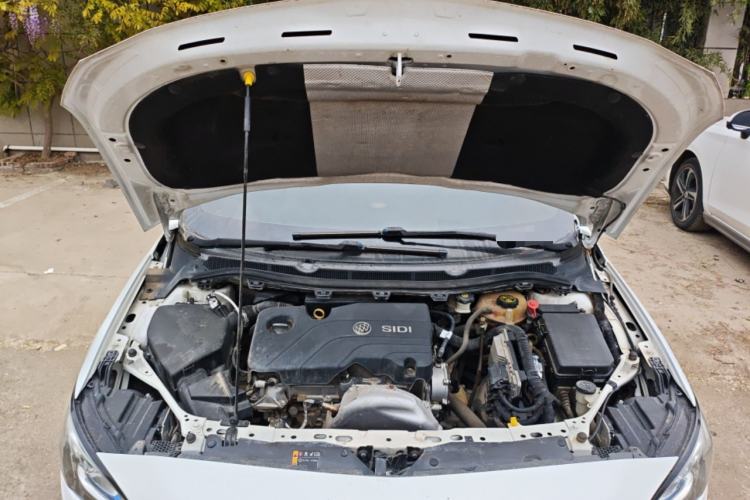 Used Buick Verano 2017 Sedan 15S Automatic Entry Model Engine Bay