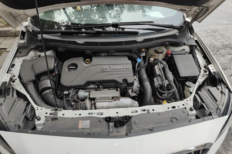 Used Buick Verano 2017 Sedan 20T Dual-Clutch Leading Model Engine Bay