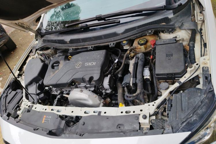 Used Buick Verano 2017 Sedan 15S Automatic Leading Model Engine Bay