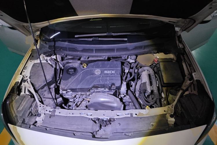 Used Buick Verano 2017 Sedan 15S Automatic Leading Model Engine Bay