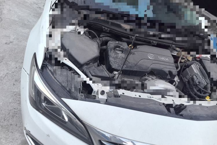 Used Buick Verano 2017 Sedan 15S Automatic Leading Model Engine Bay Right