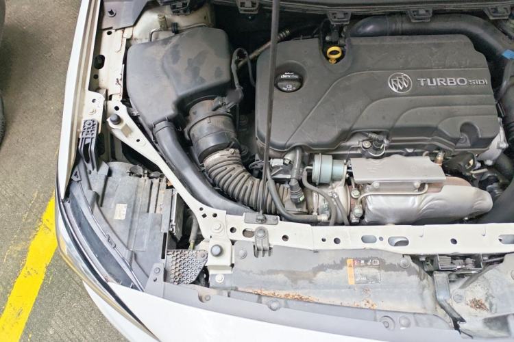 Used Buick Verano 2017 Sedan 20T Dual-Clutch Leading Model Engine Bay Right