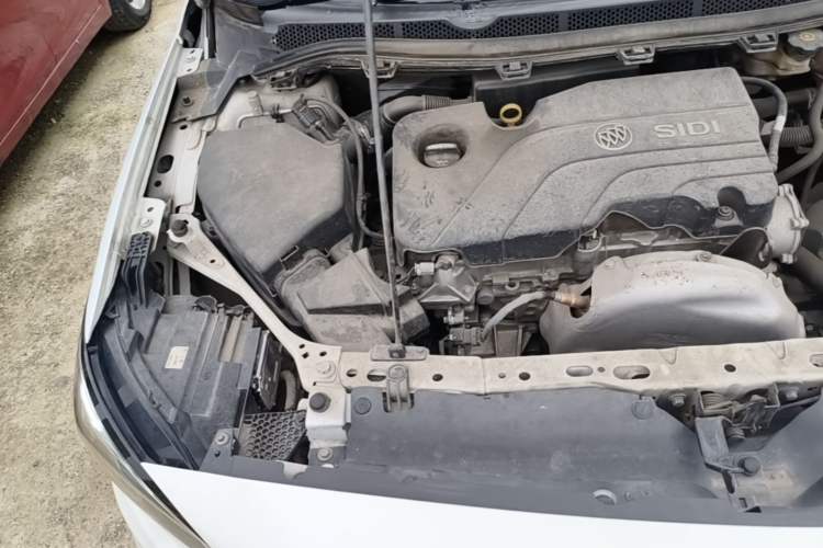 Used Buick Verano 2017 Sedan 15S Automatic Leading Model Engine Bay Right