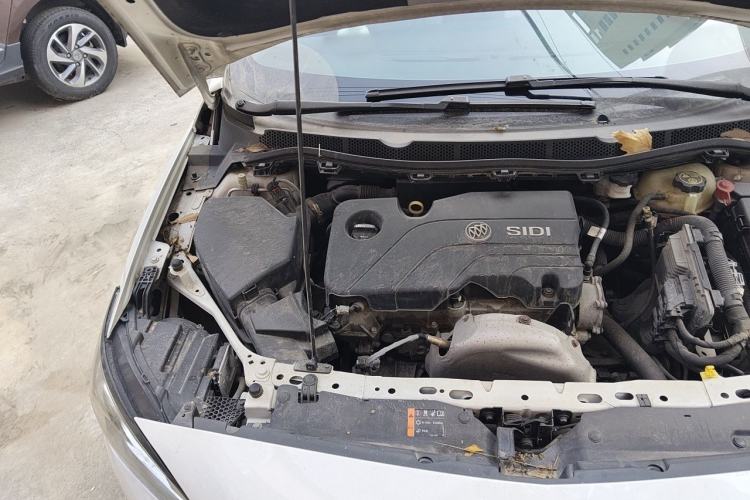 Used Buick Verano 2017 Sedan 15S Automatic Leading Model Engine Bay Right