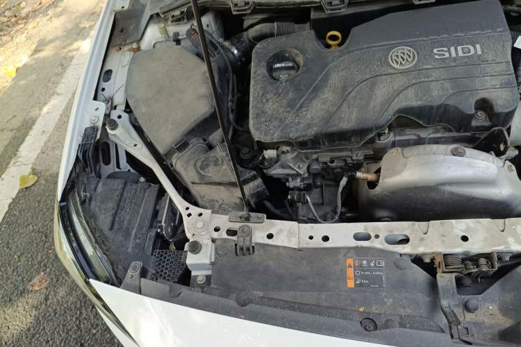 Used Buick Verano 2017 Sedan 15S Manual Leading Model Engine Bay Right