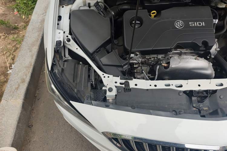 Used Buick Verano 2017 Sedan 15S Automatic Entry Model Engine Bay Right