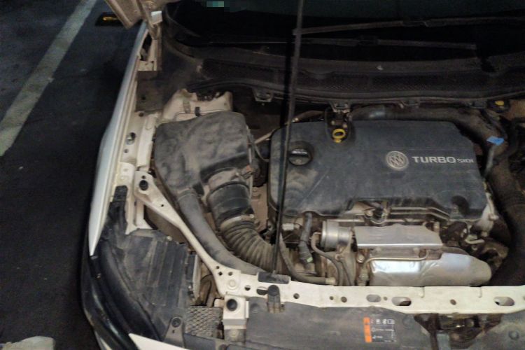Used Buick Verano 2017 Sedan 20T Dual-Clutch Leading Model Engine Bay Right