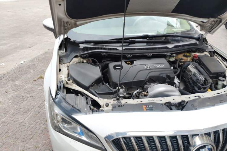 Used Buick Verano 2017 Sedan 15S Automatic Leading Model Engine Bay Right