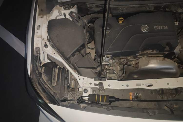 Used Buick Verano 2017 Sedan 15S Automatic Leading Model Engine Bay Right