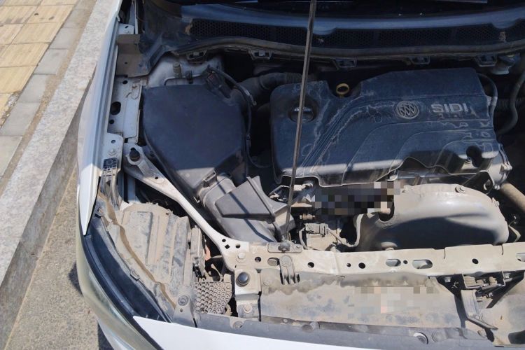 Used Buick Verano 2017 Sedan 15S Automatic Leading Model Engine Bay Right