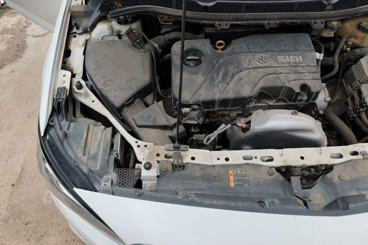 Used Buick Verano 2017 Sedan 15S Automatic Entry Model Engine Bay Right