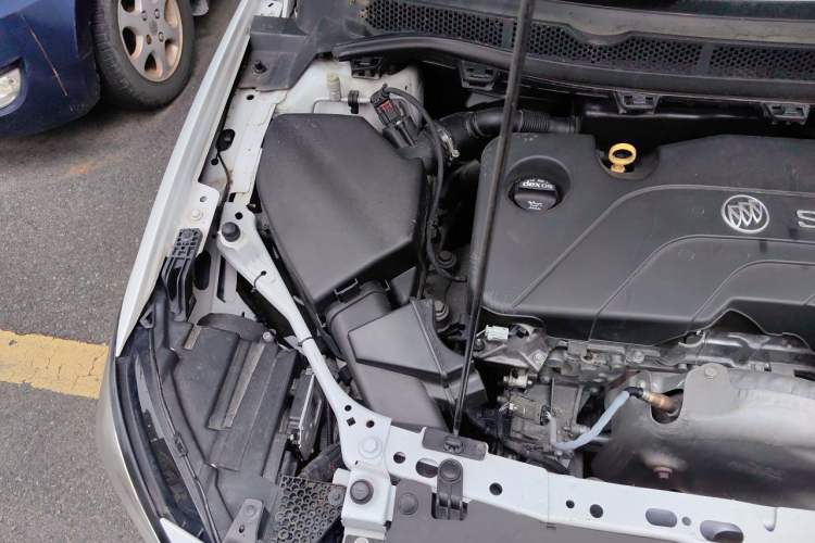 Used Buick Verano 2017 Sedan 15S Automatic Leading Model Engine Bay Right