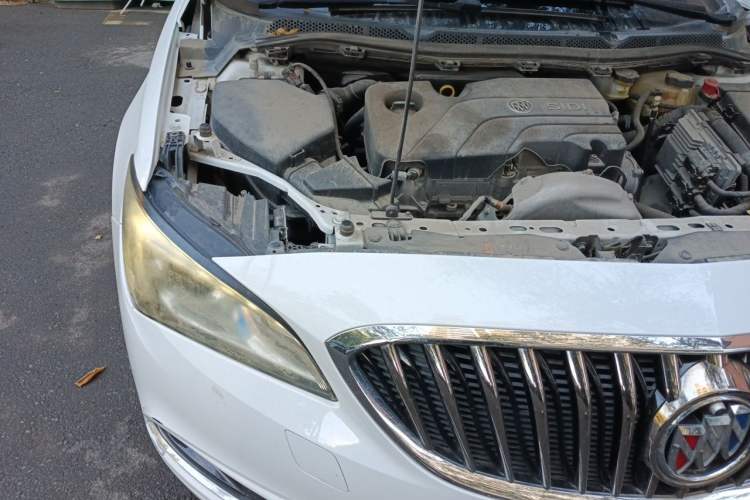 Used Buick Verano 2017 Sedan 15S Automatic Leading Model Engine Bay Right