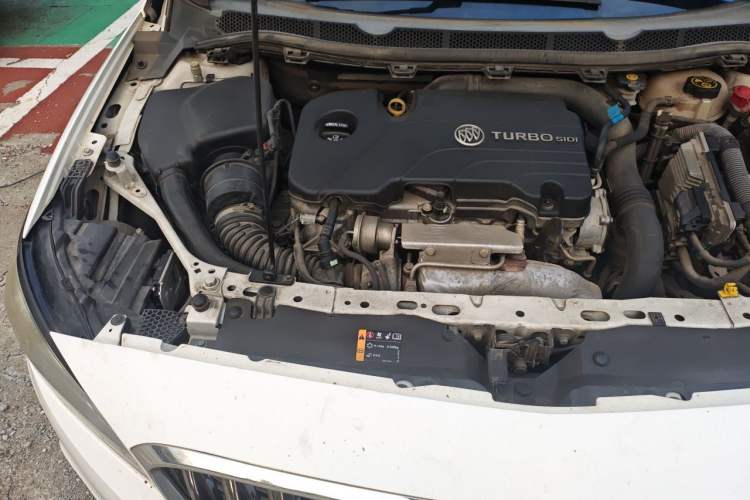 Used Buick Verano 2017 Sedan 20T Dual-Clutch Leading Model Engine Bay Right