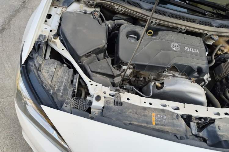 Used Buick Verano 2017 Sedan 15S Automatic Leading Model Engine Bay Right