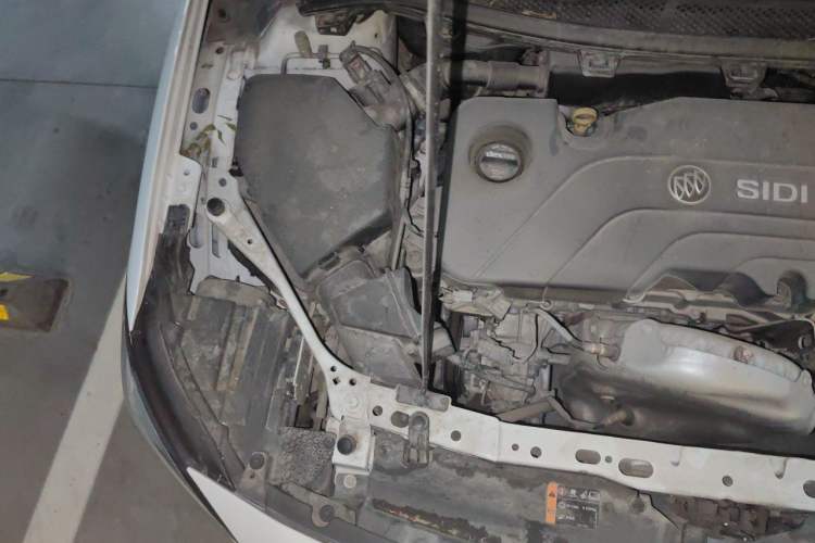 Used Buick Verano 2017 Sedan 15S Automatic Leading Model Engine Bay Right