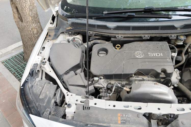 Used Buick Verano 2017 Sedan 15S Automatic Entry Model Engine Bay Right
