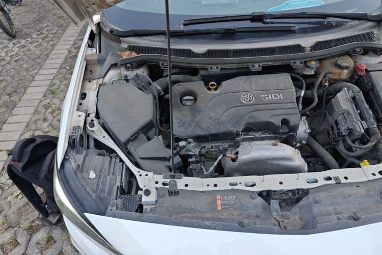 Used Buick Verano 2017 Sedan 15S Automatic Entry Model Engine Bay Right