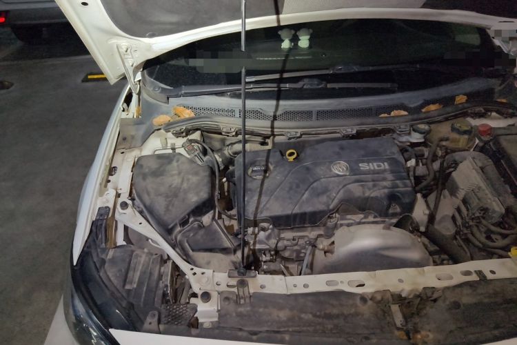 Used Buick Verano 2017 Sedan 15S Automatic Leading Model Engine Bay Right