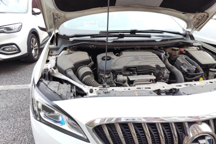 Used Buick Verano 2017 Sedan 20T Dual-Clutch Leading Model Engine Bay Right