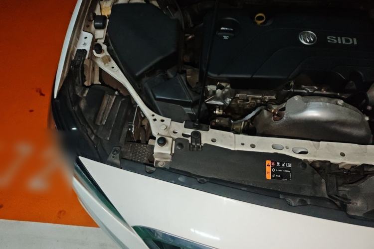 Used Buick Verano 2017 Sedan 15S Automatic Leading Model Engine Bay Right