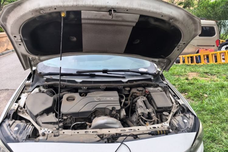 Used Buick Verano 2017 Sedan 15S Automatic Leading Model Engine Bay