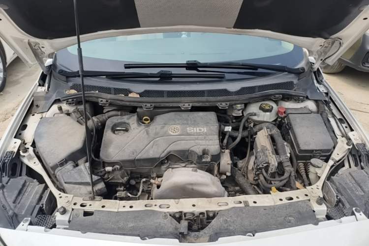 Used Buick Verano 2017 Sedan 15S Automatic Leading Model Engine Bay