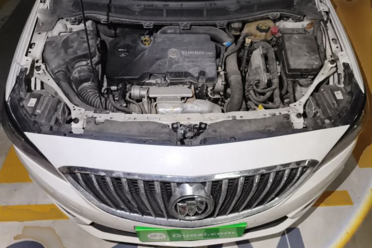 Used Buick Verano 2017 Sedan 20T Dual-Clutch Flagship Model Engine Bay