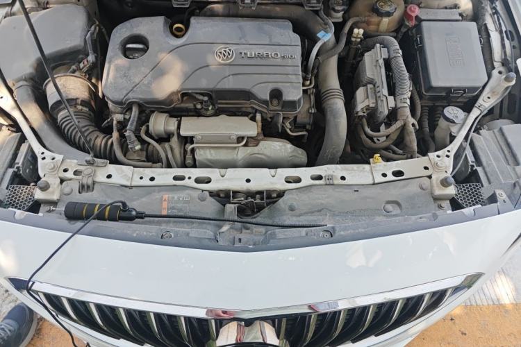Used Buick Verano 2017 Sedan 20T Dual-Clutch Leading Model Engine Bay