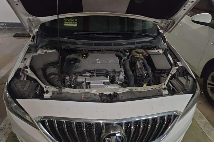 Used Buick Verano 2017 Sedan 20T Dual-Clutch Leading Model Engine Bay