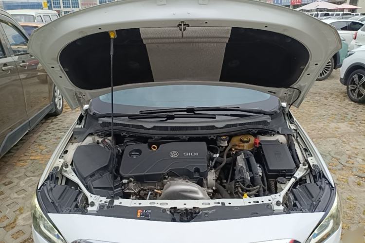 Used Buick Verano 2017 Sedan 15S Automatic Leading Model Engine Bay