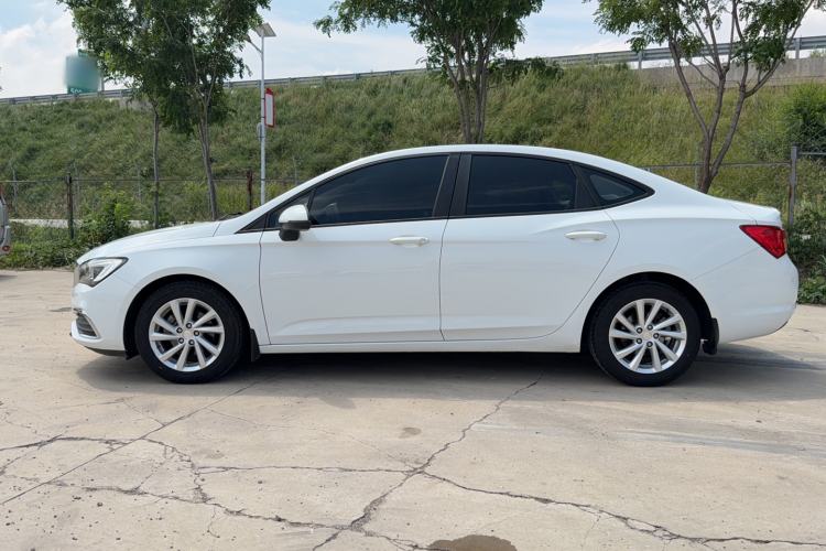 Used Buick Verano 2017 Sedan 15S Automatic Entry Model Exterior 2