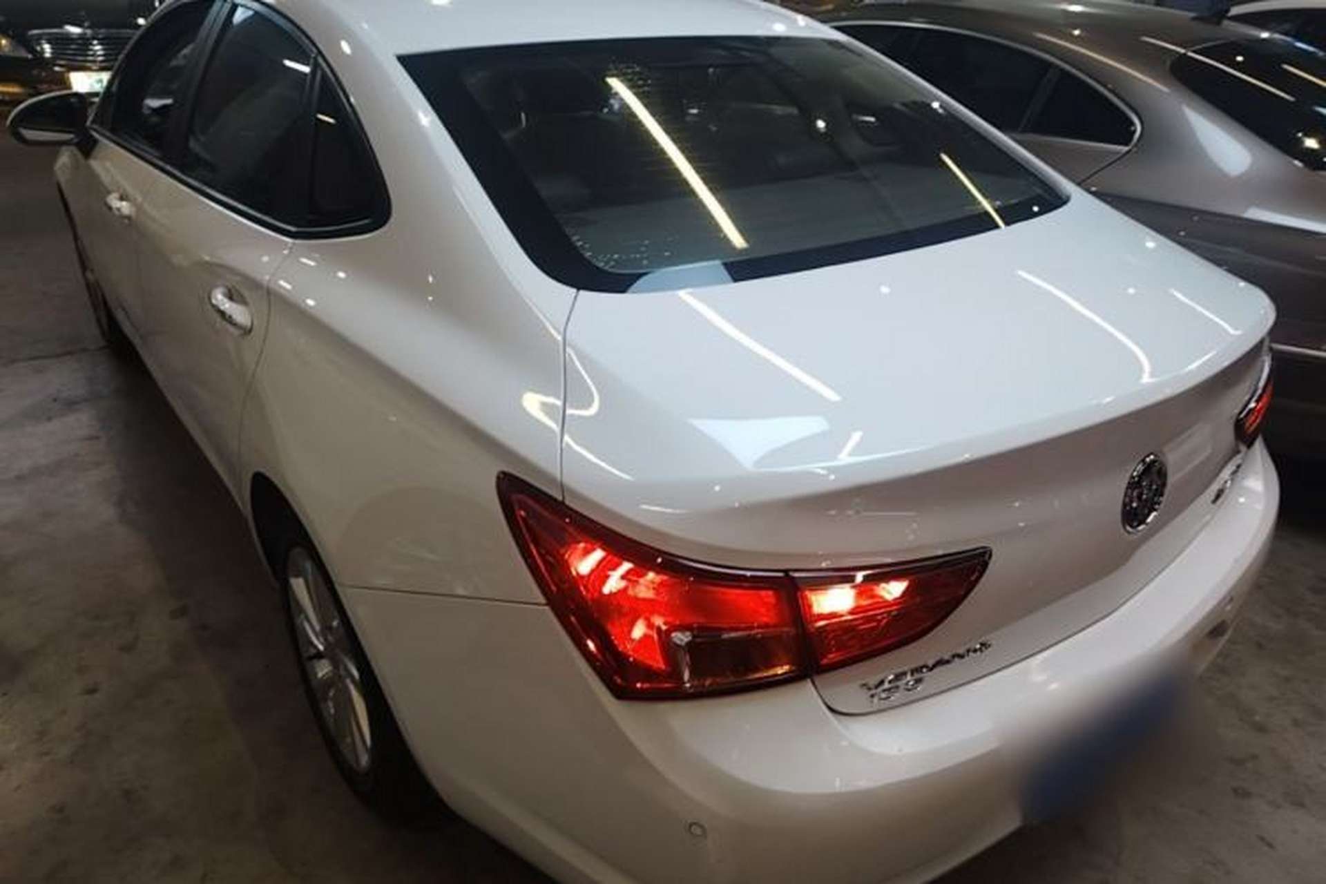 Used Buick Verano 2017 Sedan 15S Automatic Leading Model Exterior 2