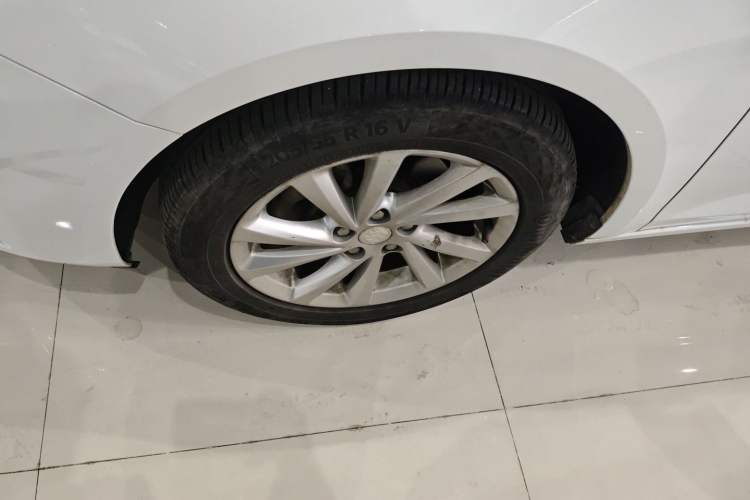 Used Buick Verano 2017 Sedan 15S Automatic Leading Model